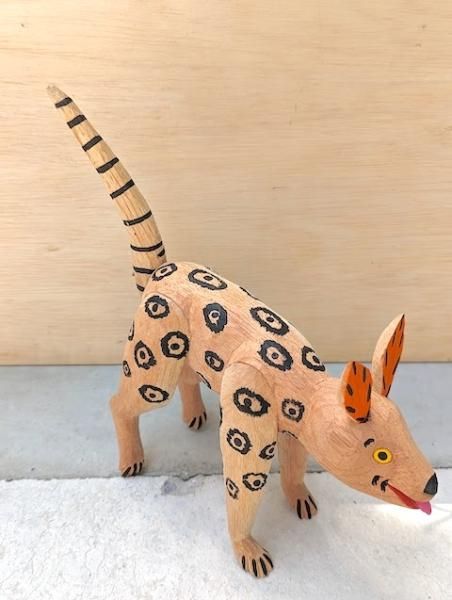 オアハカンウッドカーヴィング ヒメネス 木彫り人形 オアハカの動物