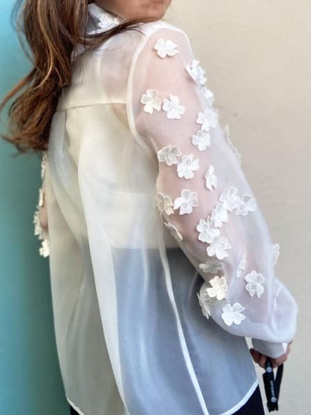 Sov.】オーガンジーフラワーボウタイシャツ - Carry On ONLINE STORE