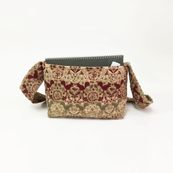 ショルダーバッグ（大） 刺繍生地 リスノモリ - 点と線模様製作所