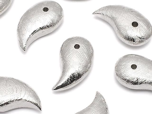 動画】メテオライト(ムオニナルスタ隕石) 勾玉18×10mm 1個 - 天然石