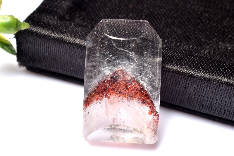 1点物】AAA☆希少赤富士 レッドピラミッドファントムクォーツ(レピ