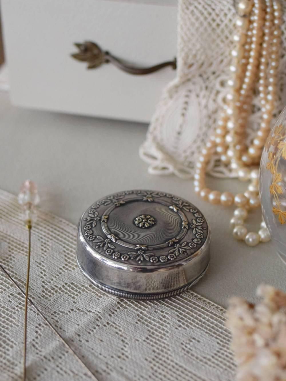シルバー雑貨 アンティークピルケース.silver 小物入れ フレンチ雑貨