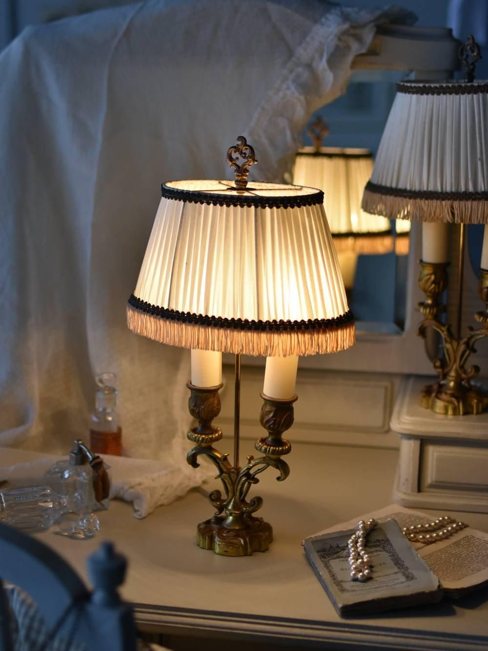 2灯テーブルランプ.16B フランス アンティーク 卓上照明