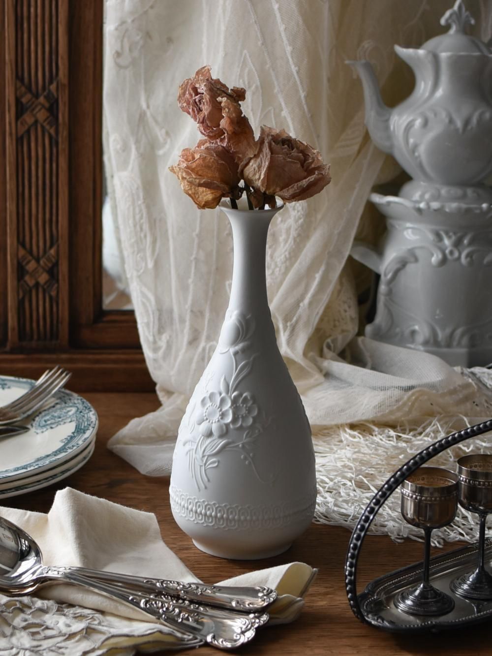 フラワーベース.White ドイツヴィンテージ雑貨 KAISER 白磁器 花器