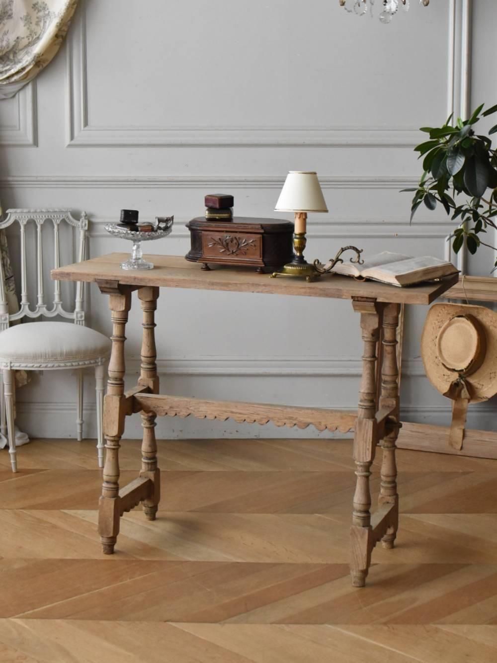 アンティークテーブル.剥離 フランスアンティーク家具 サイドテーブル