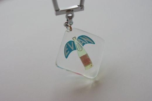 EVIAN / エヴィアン フランスヴィンテージ ブルボン・キーホルダー