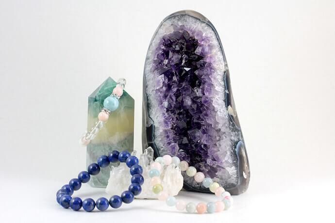 オケナイト(オーケン石) / インド産｜天然石 通販 キラリ石の鉱物解説