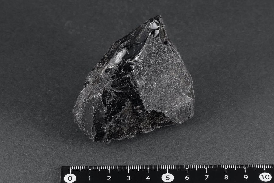 和田峠産 黒曜石 原石 73g｜国産天然石通販キラリ石