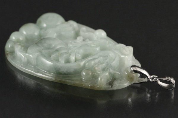 ペンダントトップ 翡翠・龍彫り｜天然石ペンダント通販キラリ石