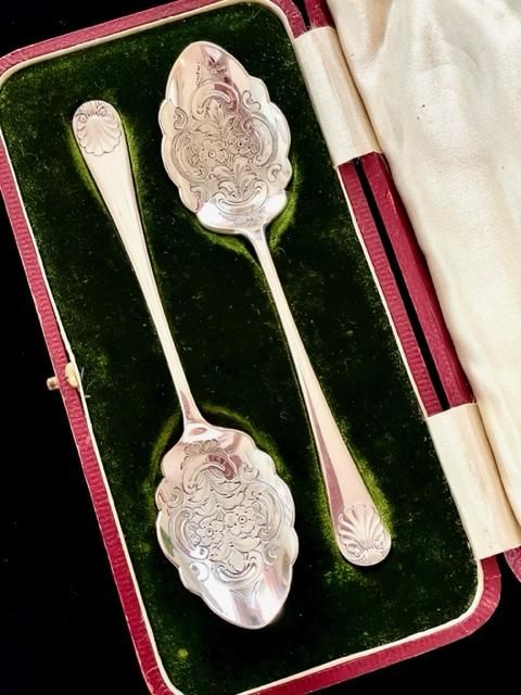 英国製スターリングシルバー925 お花のジャムスプーンペアセット