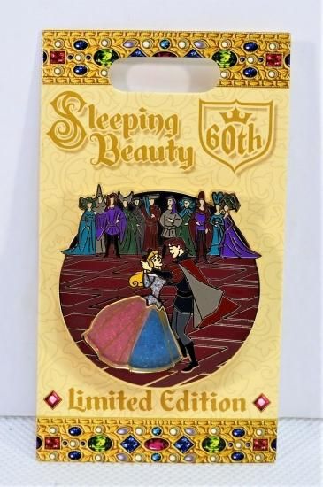 Disney WDWキャスト限定 DLR眠れる森の美女の城 ピンバッジ Disney WDW