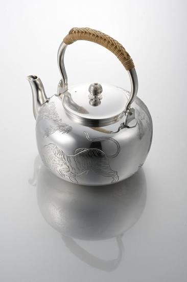 純銀湯沸 龍虎文刻【限定1点】 - 清課堂オンラインストア