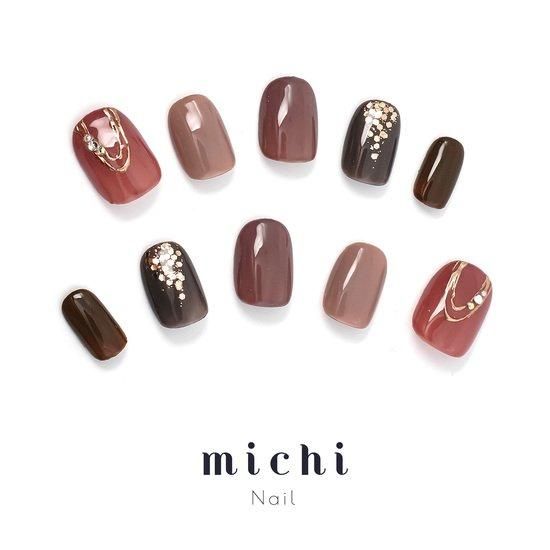 くすみカラーの色違いネイル- ネイルチップ専門店ミチネイル