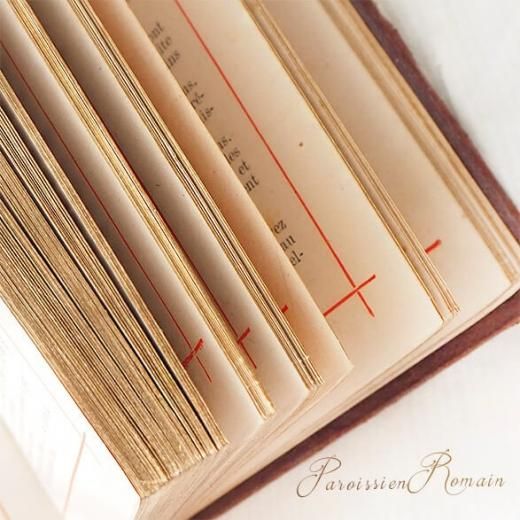 フランス アンティーク 1900年代 革表紙 聖書 祈祷書 クロス 十字架