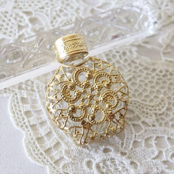 チェコ ガラスの香水瓶 ミニ×ぐるぐるお花 CL - tekuteku東欧雑貨店