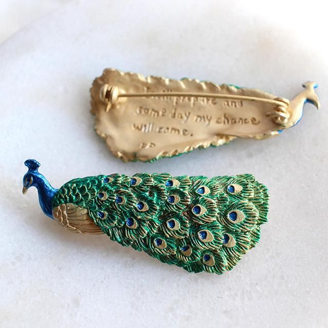 CP送料込 】「 ブローチ / 孔雀」Palnart Poc / リンカーンの名言入り