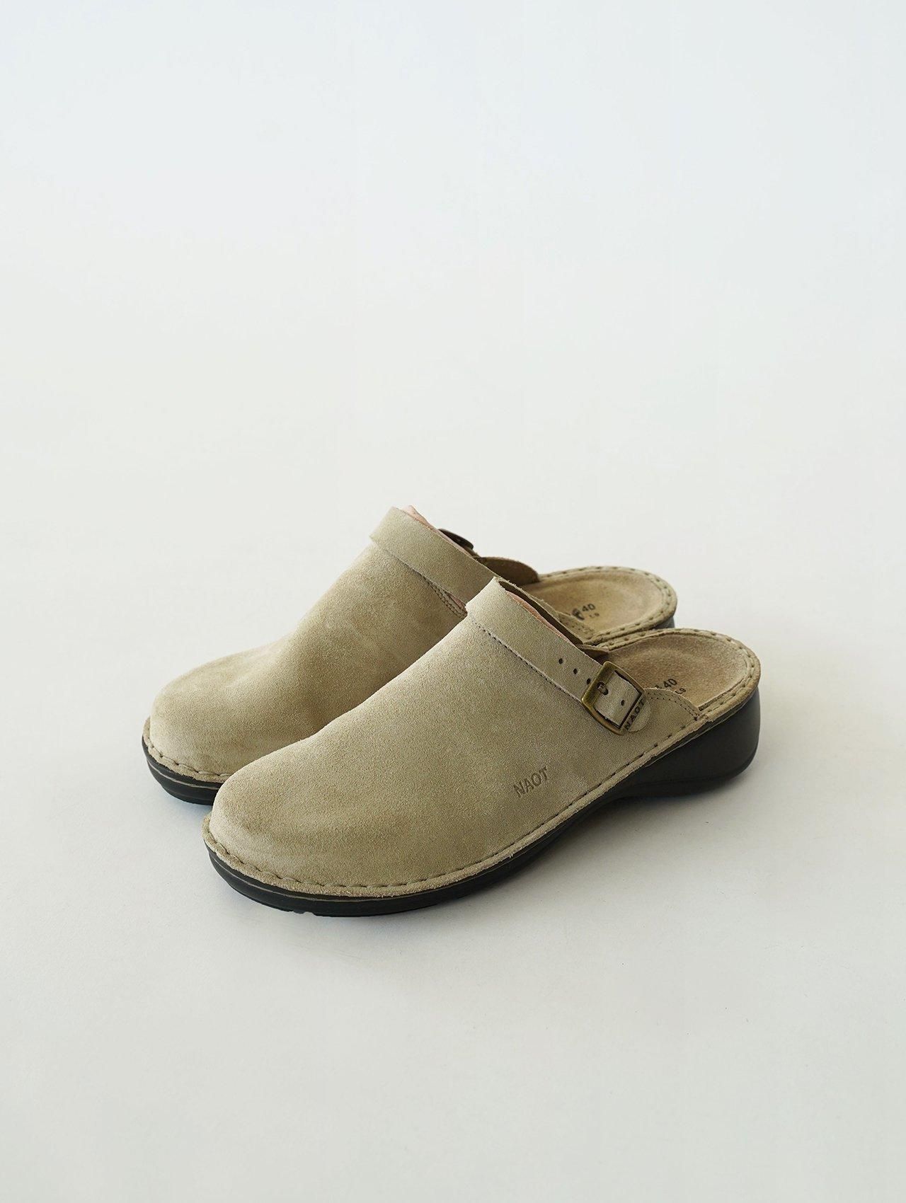 IRIS / Sand Suede - NAOT ナオトジャパン オンラインショップ