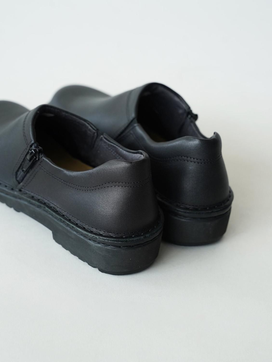 CLARA / Matt Black - NAOT ナオトジャパン オンラインショップ