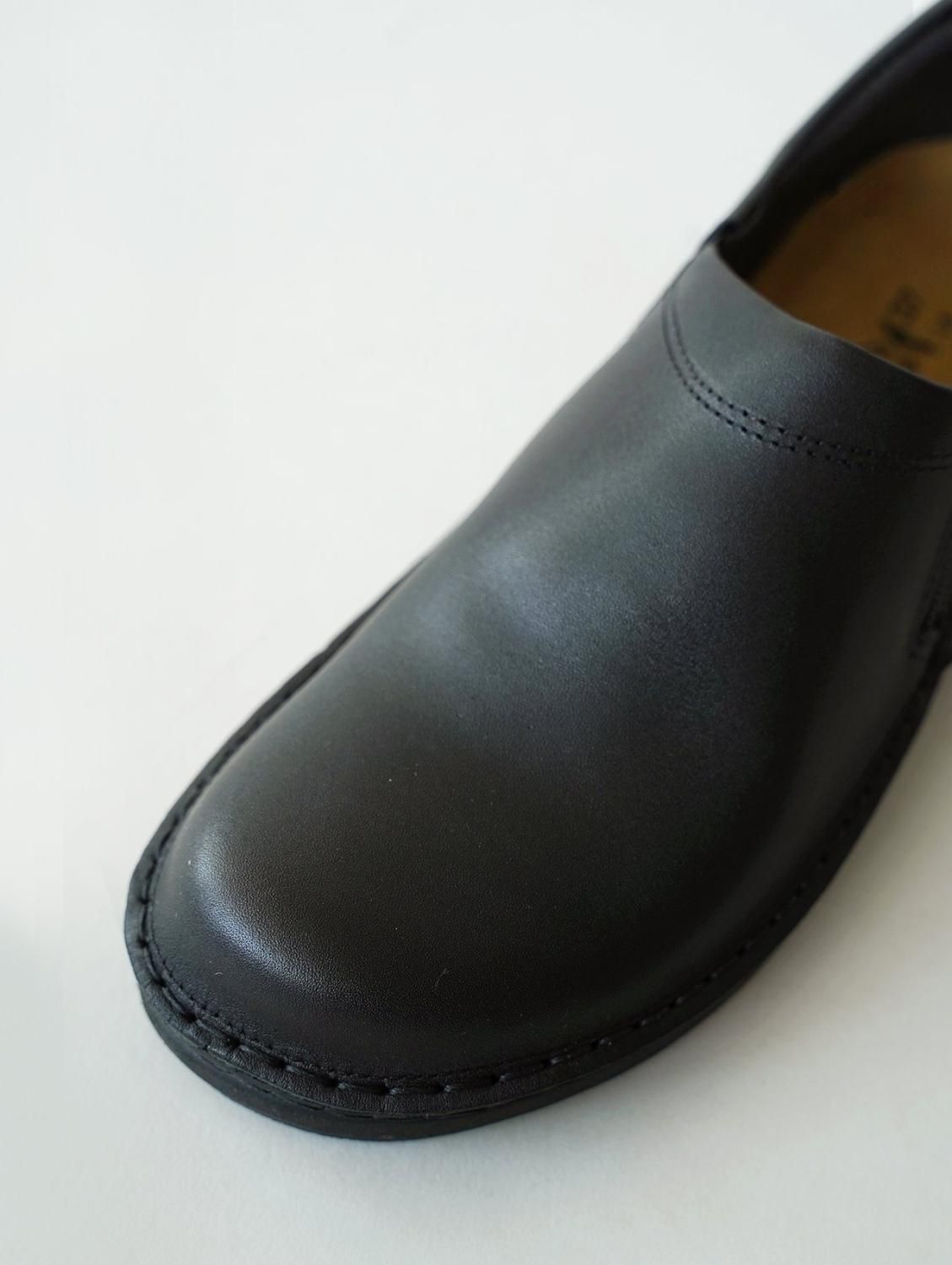 CLARA / Matt Black - NAOT ナオトジャパン オンラインショップ