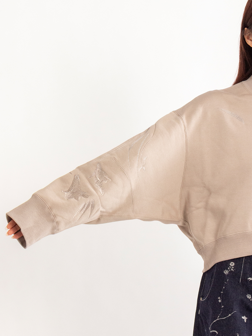 Floral Motif Embroidered Sweatshirts-フローラルモチーフエンブロイ