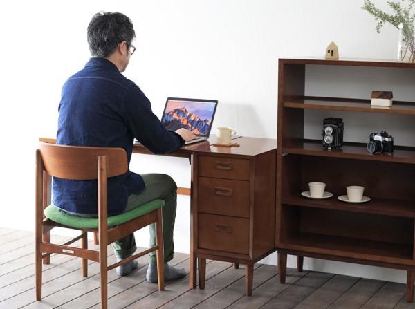 カリモク60+ デスク特集！｜正規販売店 Plain Table