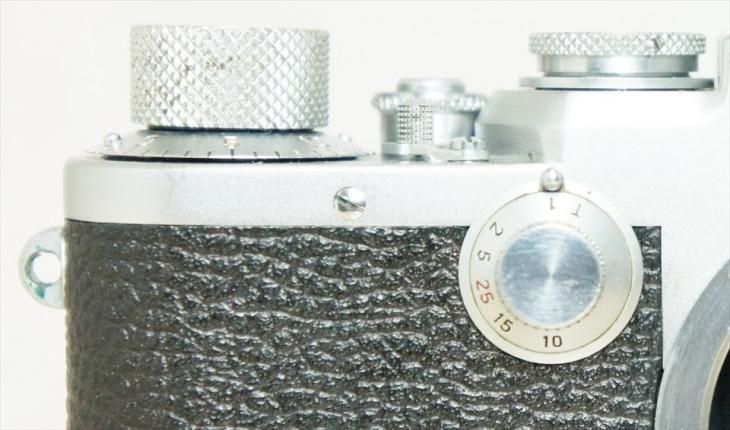 キレイなグッタペルカ☆彡バルナックライカIIIf（3f）後期レッド