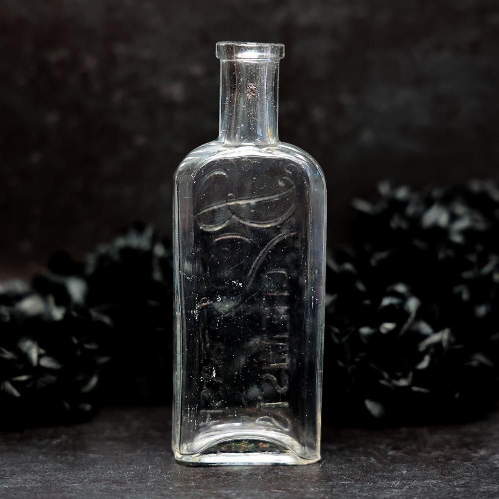 アンティーク薬瓶「Boots Cash Chemists」（銀化瓶）- 海福雑貨通販部