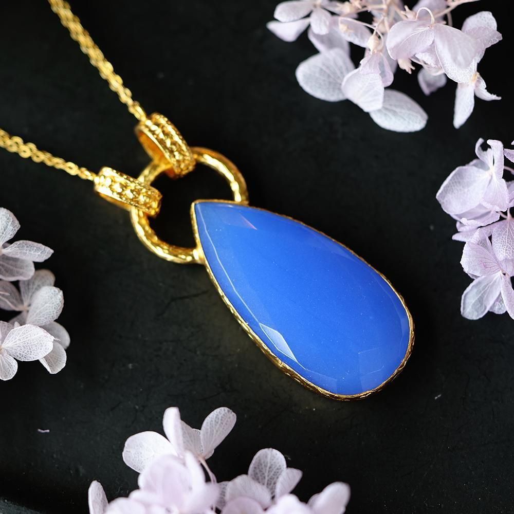 大粒雫型ブルーカルセドニーのネックレス - 海福雑貨通販部