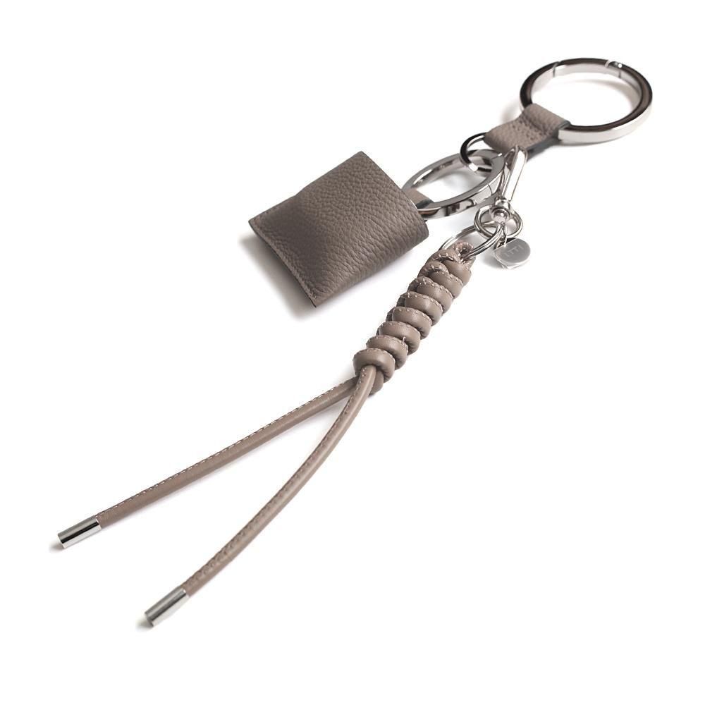 ITTI (イッチ) /CRISTY SNAKE KNOT CHARM / STCOW - トープ ITTI-GOODS-063