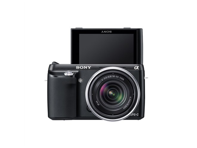 ソニー、180度チルト可動式液晶を採用する「NEX-F3」 - 価格.com