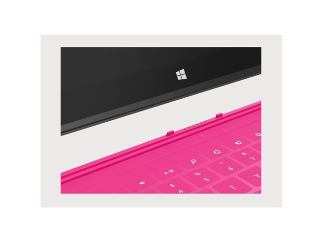 マイクロソフト、Surface RTのタッチカバーに「マゼンタ ピンク」追加