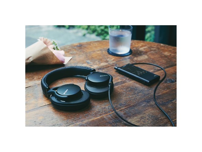 ソニー、広帯域100kHzまで再生できるハイレゾステレオヘッドホン「MDR