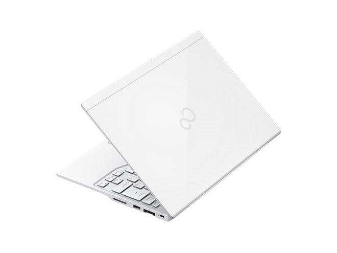 富士通、重さ898gで24時間駆動の13.3型ノートPC「LIFEBOOK UH90/C3