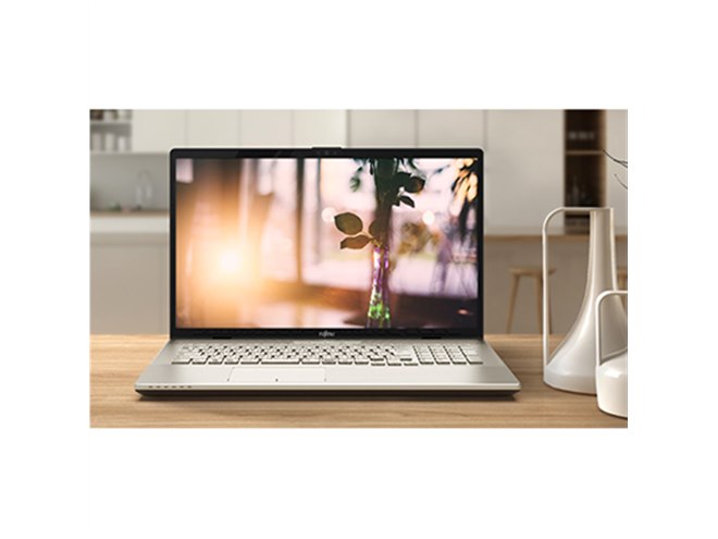 富士通、ペン内蔵の13.3型2in1「UH95/D2」など「LIFEBOOK」新モデル