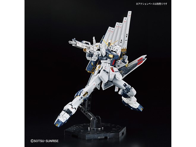 バンダイ、“豪華なチタニウムフィニッシュ”の「νガンダム」限定