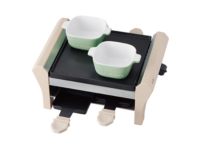 レコルト、4人用「ラクレット＆フォンデュメーカー」に新色クリーム