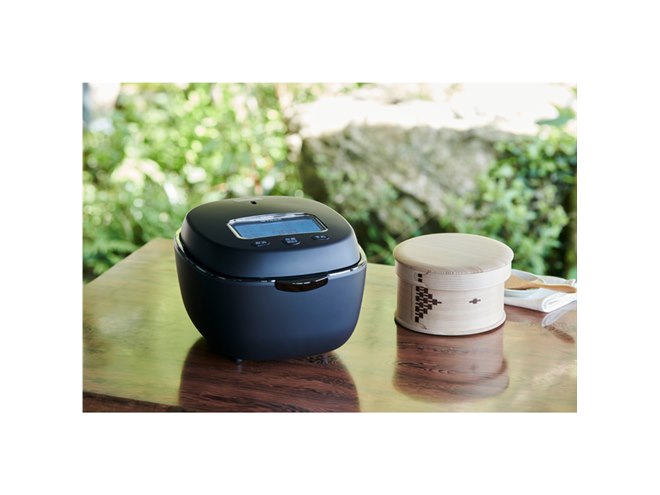 タイガー、炊飯の仕上げと保温が進化した「土鍋ご泡火炊き JPL-G100