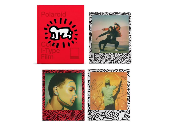 キース・ヘリング氏の代表的モチーフを再現した「ポラロイドカメラ