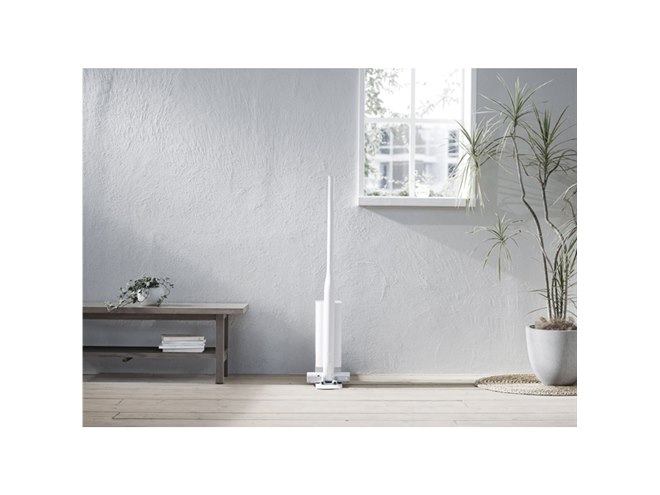 パナソニック、“スティック本体のゴミ捨てが不要”なコードレス掃除機を