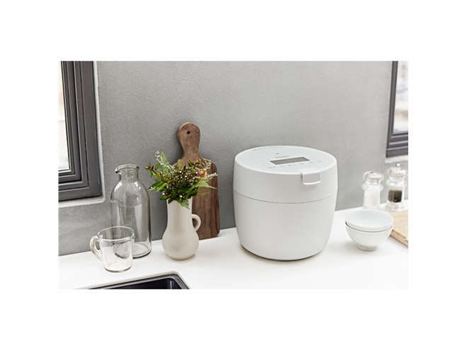 パナソニック、幅25.5cmと省スペースで設置しやすい5合炊き圧力IH