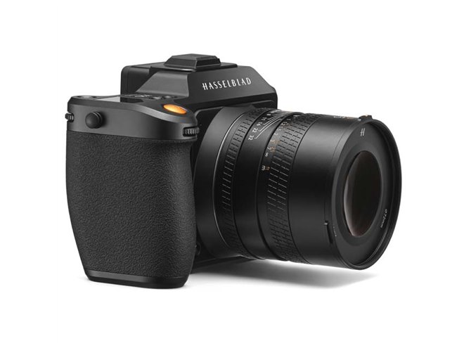 ハッセルブラッド、1TB SSD内蔵の中判ミラーレスカメラ「X2D 100C