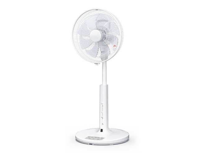 日立、“うちわであおいだような”風など6段階で風量調整できるDC扇風機