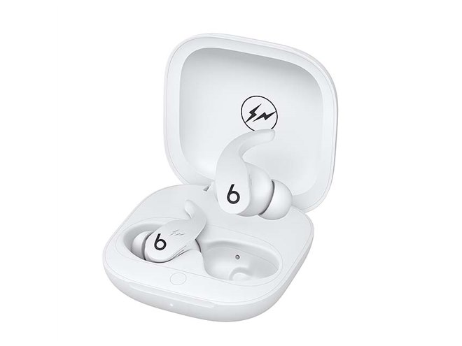 Beats×fragment designコラボに第3弾、ブラックとホワイトの「Beats