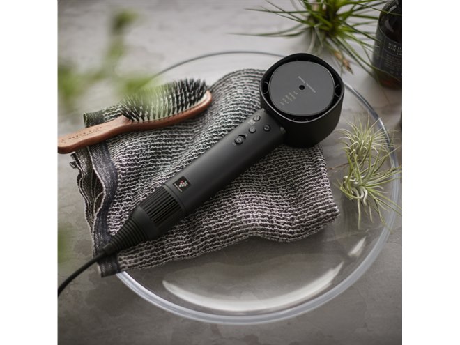 シャープ、速乾性能が約35％向上した「プラズマクラスタードレープ