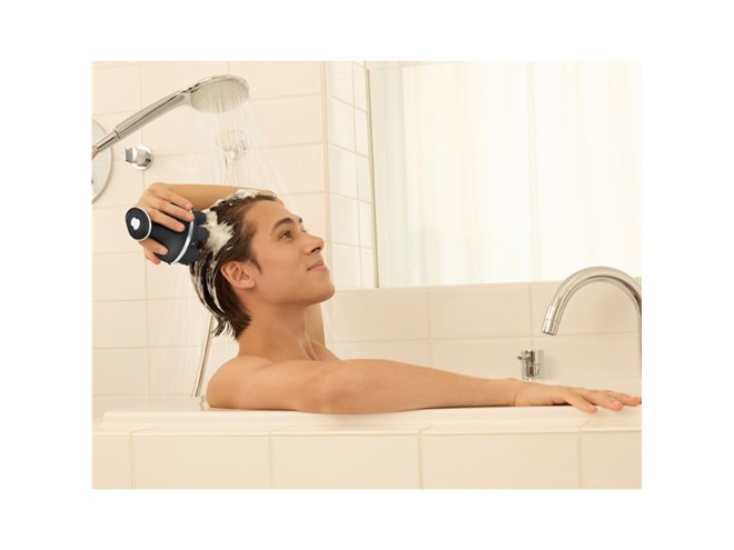 ヤーマン、頭皮を“点”で刺激できる美容器「ニードルヘッドスパリフト