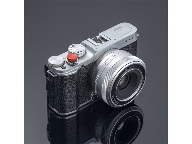 TTArtisan、「AF 27mm f/2.8 富士フイルムXマウント」新色シルバーを