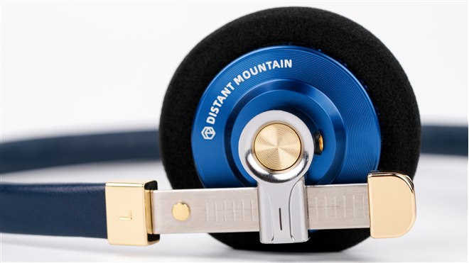 ROSE、80年代風レトロデザインのオンイヤーヘッドホン「DISTANT