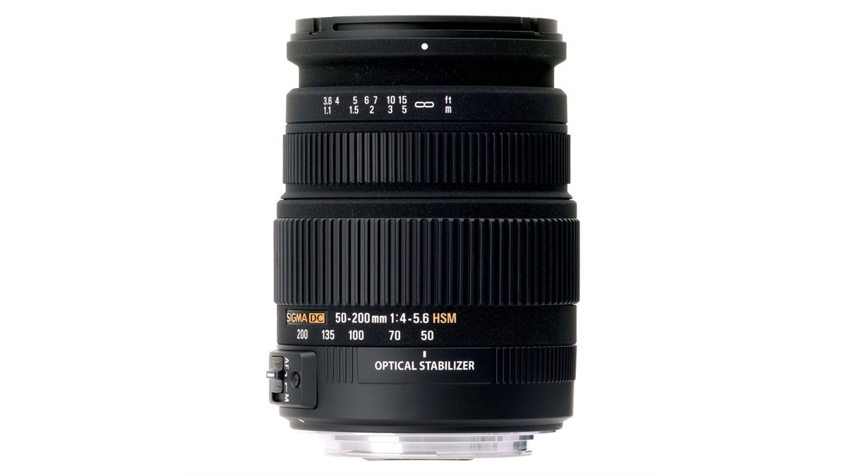 シグマ、キヤノン用「50-200mm F4-5.6」5/30発売 - 価格.com