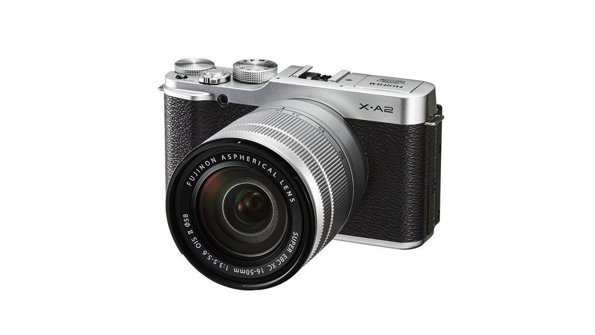 富士フイルム、175度回転チルト液晶搭載ミラーレス「FUJIFILM X-A2