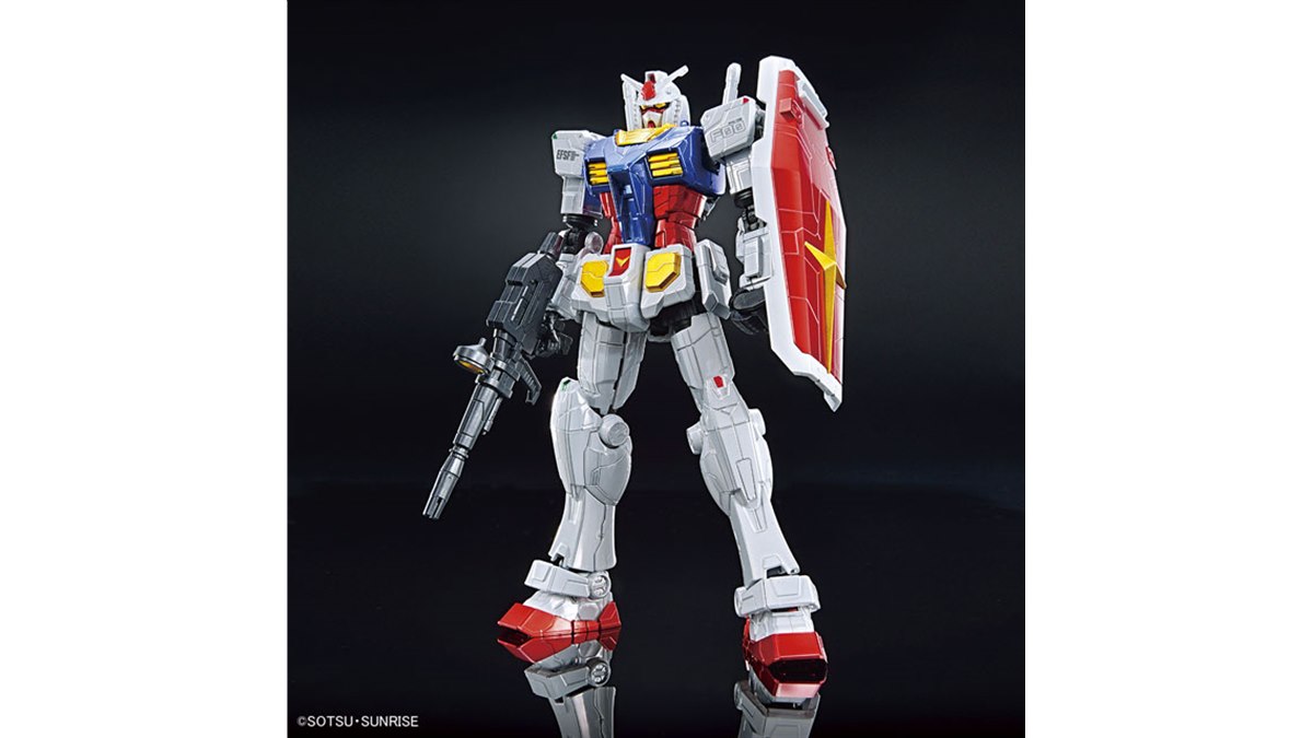 ガンプラ「1/144 RX-78F00 ガンダム」に「チタニウムフィニッシュ」の